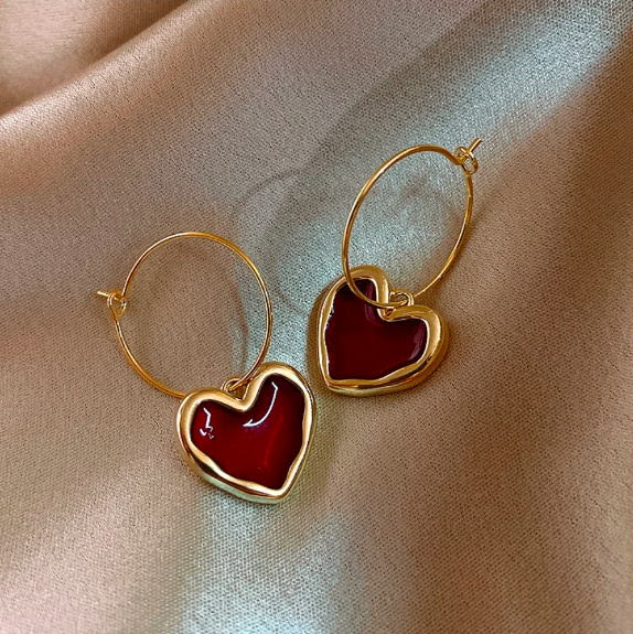 Pendientes en forma de corazón. ID: sj2307239297779616