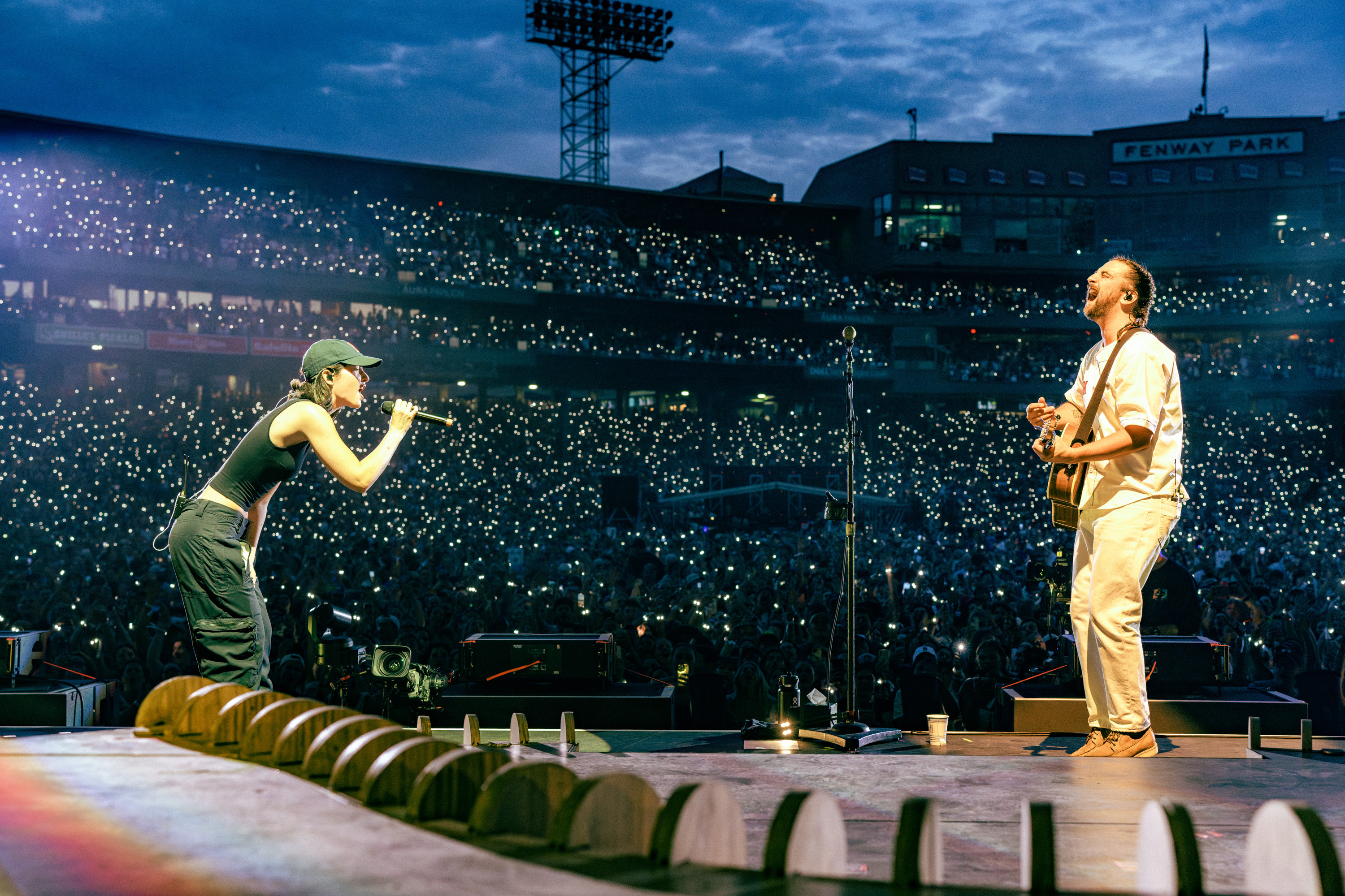 Noah Kahan Just Played His First Of Two Sold Out Dates At Bostons Iconic Fenway Park • Withguitars 7854