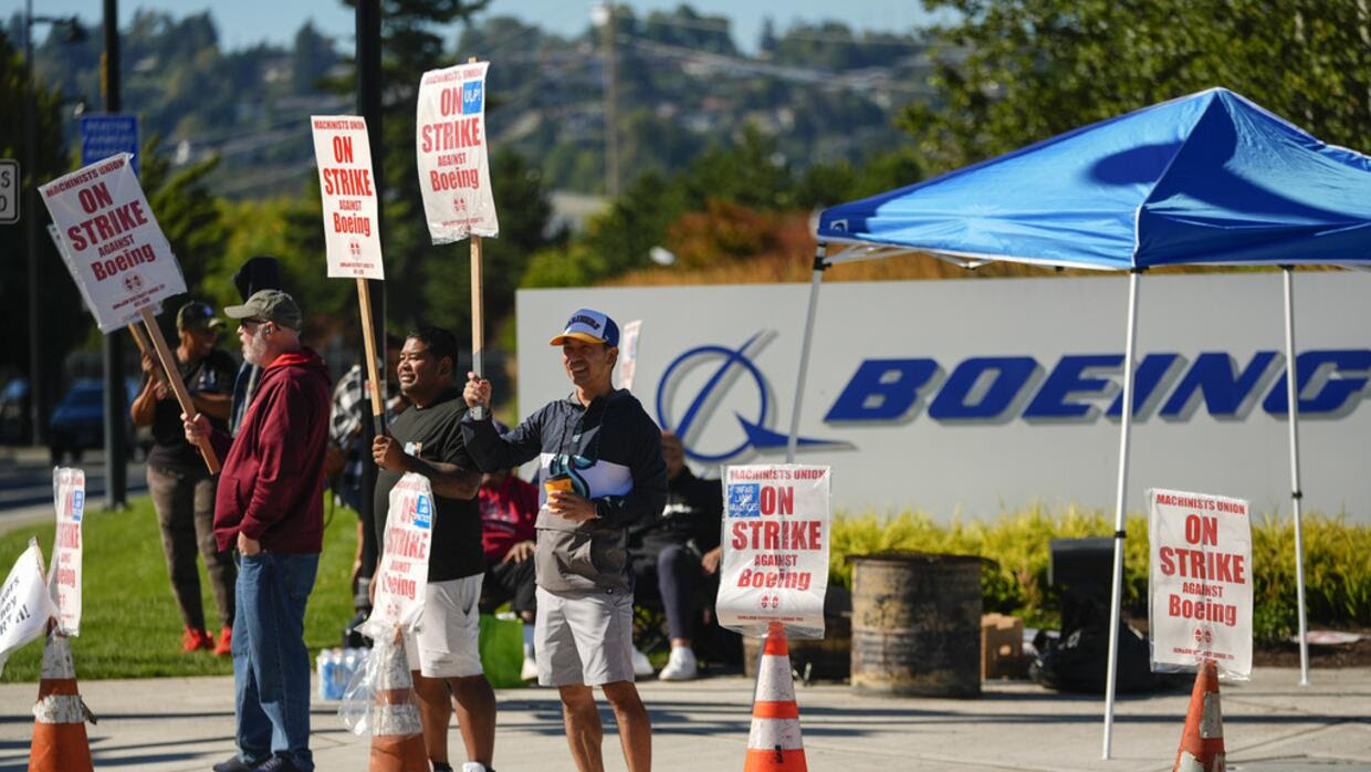 Votación clave en Boeing: trabajadores decidirán si aceptan una nueva oferta o siguen en huelga