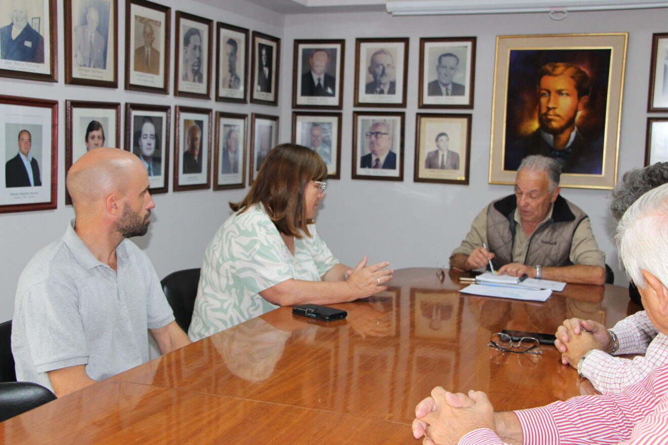 La protectora de la cuenca del Río Gualeguaychú se presentó ante las autoridades municipales elisenses