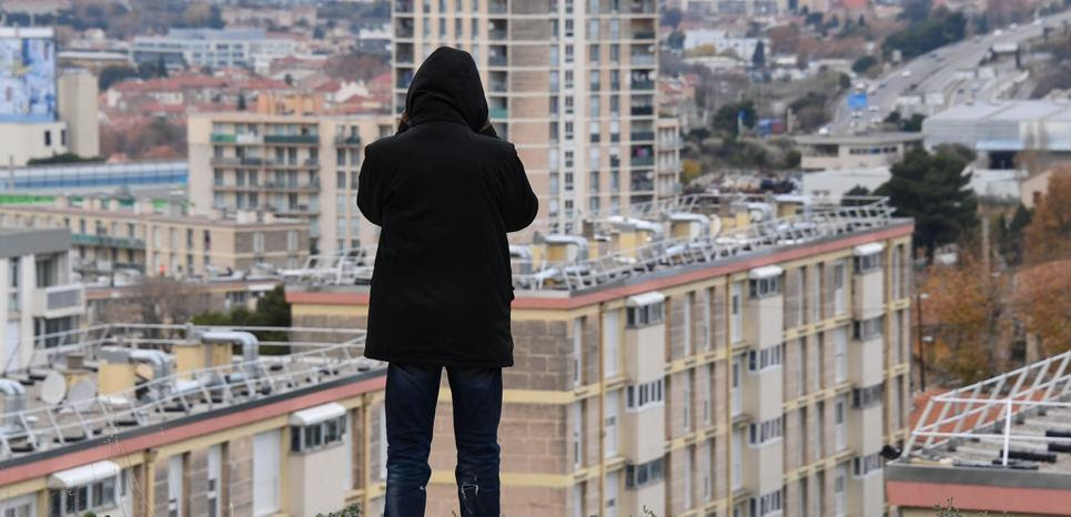 « Cramés, les enfants du Monstre » : 3 raisons de lire l’enquête sur les minots marseillais minés par la drogue