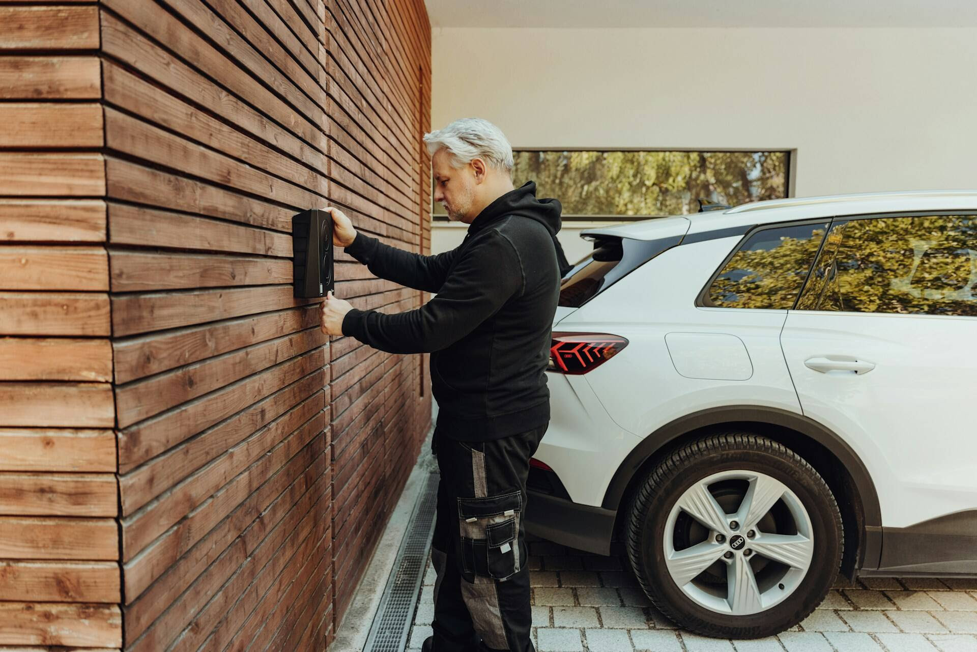 Pour les locataires qui n'ont pas encore de borne de recharge pour leur voiture électrique, Energie 360° propose une liste d'arguments pour convaincre la copropriété.