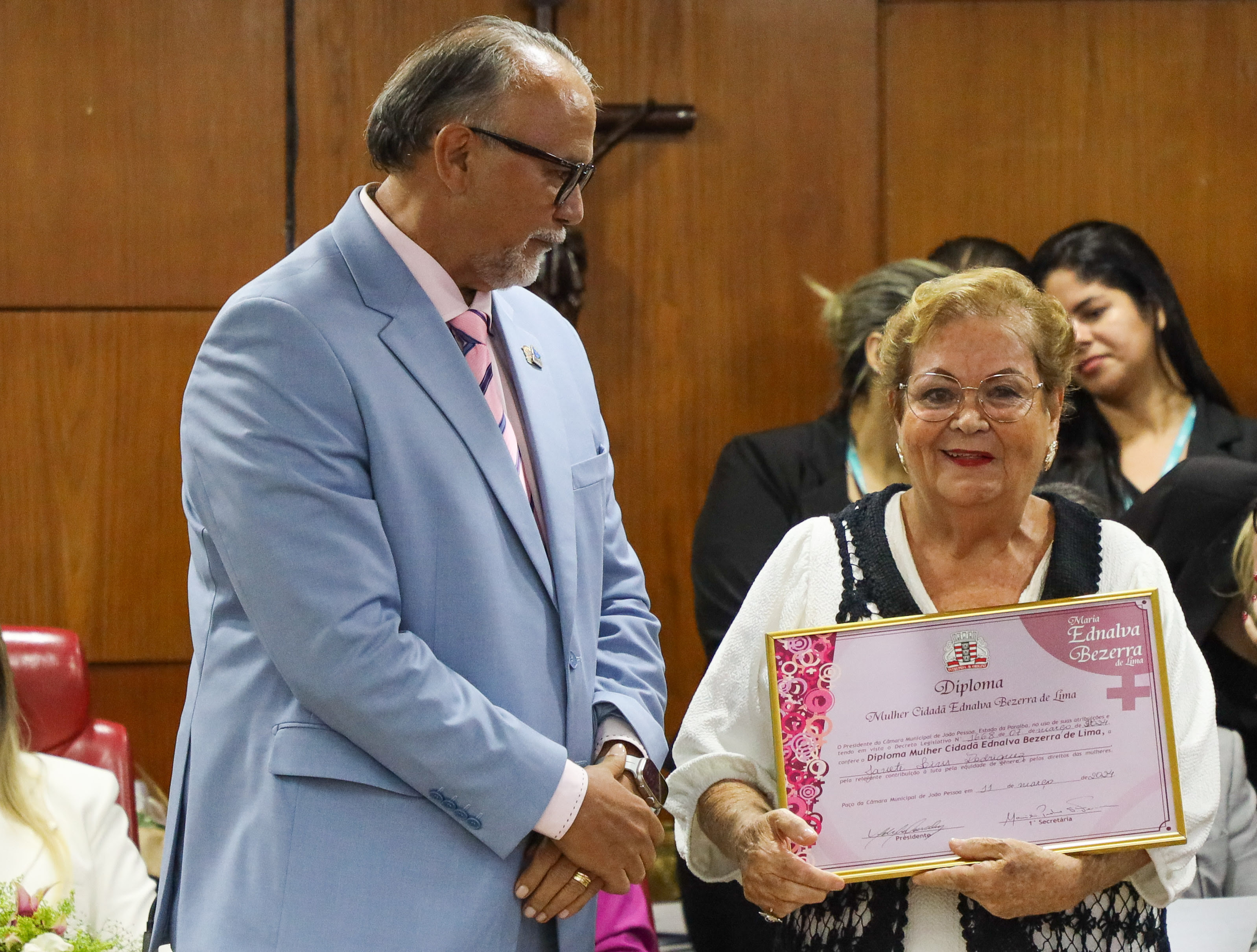 Primeira-dama Ana Maria Lins é homenageada em Sessão Especial da Câmara  Municipal de João Pessoa