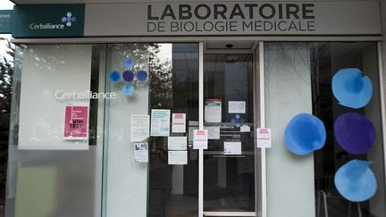 Les laboratoires d'analyses médicales garderont 'presque tous' porte close jusqu'à lundi en raison d'un mouvement de grève