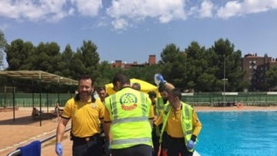  En estado grave un hombre de 62 años tras sufrir un ahogamiento en la piscina municipal de Orcastias