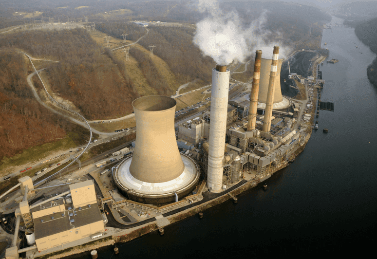 The 1,100-MW Fort Martin Power Station is located in Maidsville, West Virginia, on the Monongahela River. It has two coal-fired units. It is owned by Monongahela Power (Mon Power), part of FirstEnergy Corp. Source: Mon Power