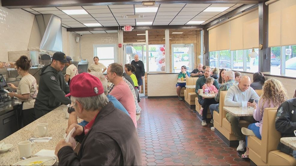 Wein-O-Rama reopens in Cranston