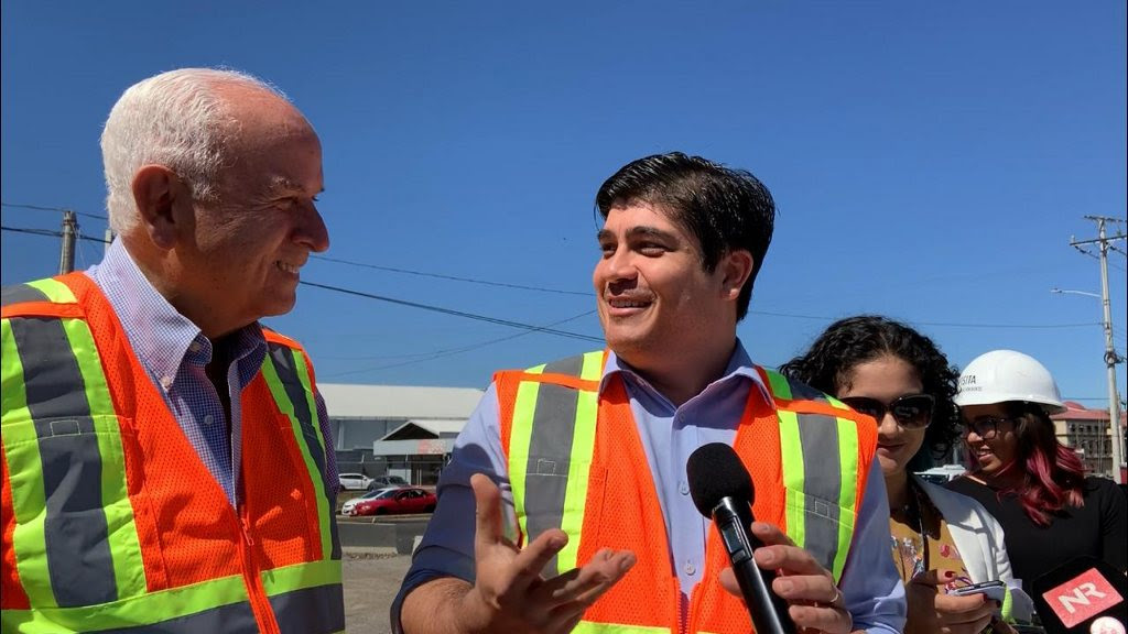 Rodolfo Mendéz, who was three times MOPT minister, from the start to almost the finish, along with former President Carlos Alvarado