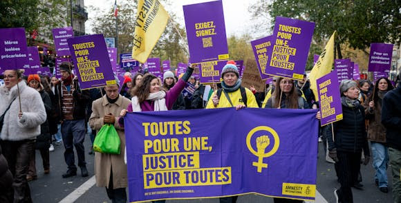 Exigez l’accès à la justice pour toutes les femmes victimes de violences sexuelles en France !