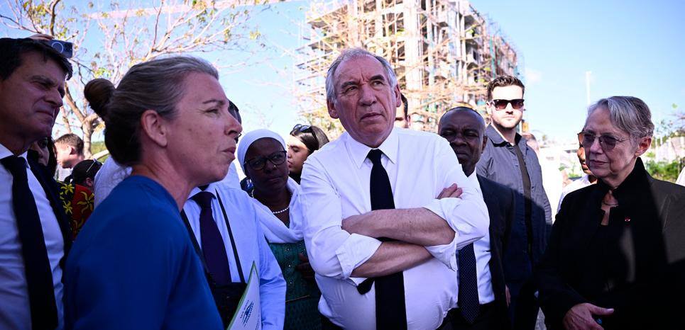 François Bayrou veut remettre Mayotte « debout » après le passage du cyclone Chido