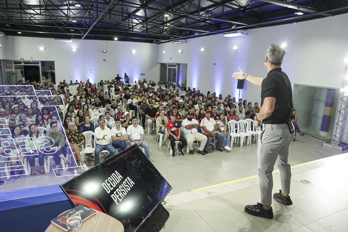 Diego Ribas motiva empreendedores de Nova Andradina e Naviraí a aprimorarem liderança