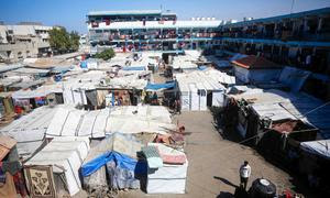 Las escuelas de UNRWA han servido de refugio a decenas de miles de familias gazatíes desplazadas por la guerra.