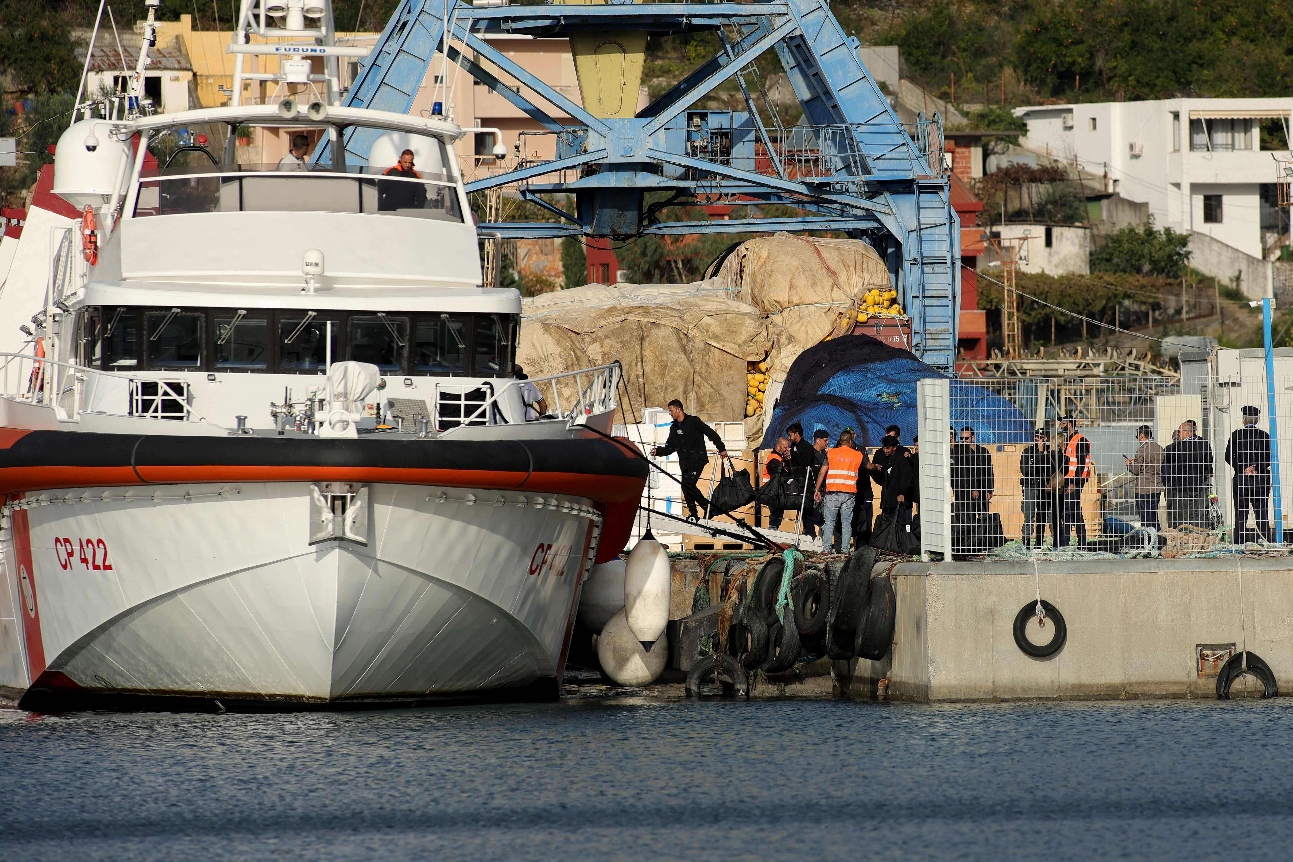 L’Albanie renvoie 12 migrants en Italie, revers cinglant pour Meloni