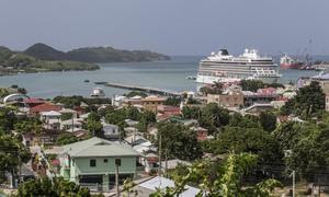 Vista de Saint John, capital de Antigua y Barbuda, ciudad sede de la Cuarta Conferencia de los Pequeños Estados Insulares en Desarrollo.