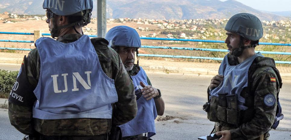 Finul visée par l’armée israélienne, hommage à Dominique Bernard, loi immigration… 5 infos à retenir du week-end