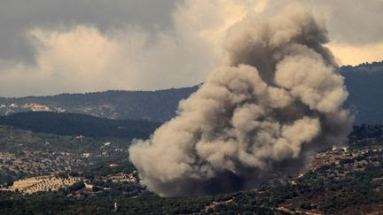 Guerre au Proche-Orient : l'armée israélienne affirme que le Hezbollah libanais a tiré environ 90 roquettes