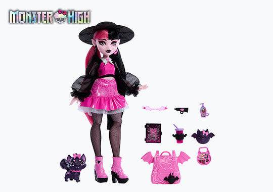 Monster High Draculaura Doll with Pet & Accessories