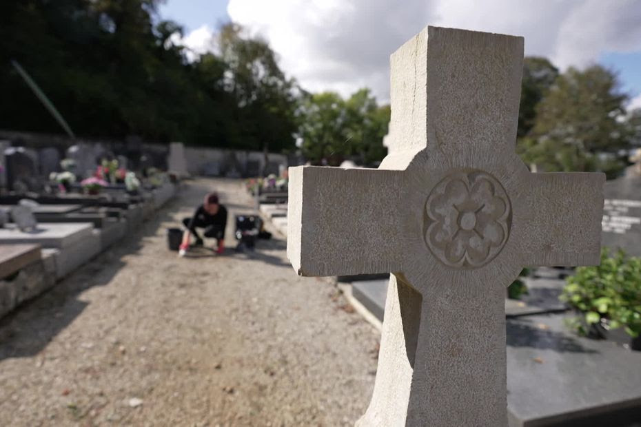 Des Jésus volés sur les tombes d’un cimetière municipal de l’Ain