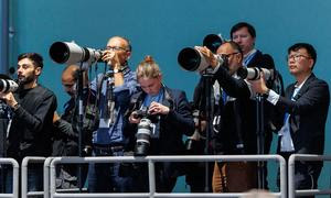 Fotógrafos documentan la reunión de la COP29 en Bakú, Azerbaiyán.