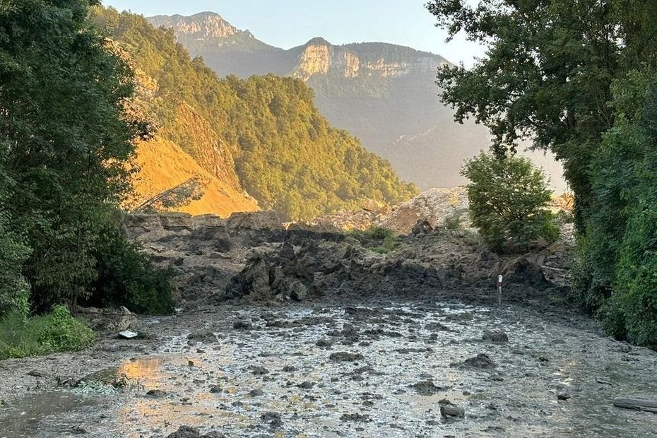 TÉMOIGNAGES. Éboulement en Isère : 'C'était apocalyptique, on a vu la montagne dégringoler', racontent des habitants