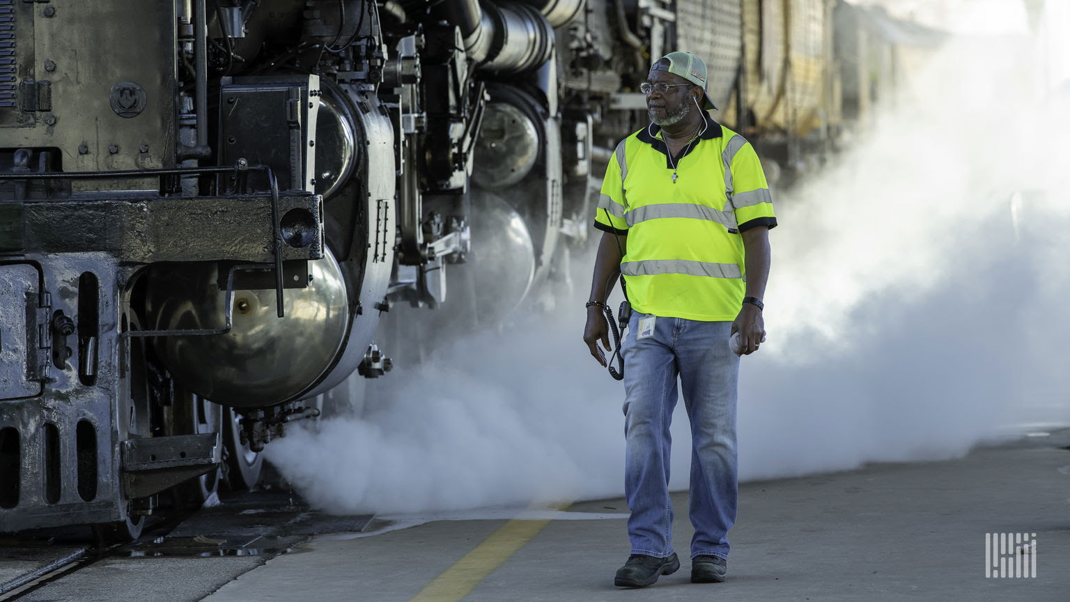 Rail-worker-credit-JAFW image
