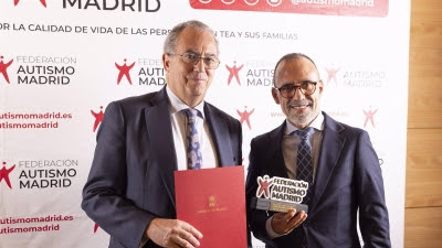 El presidente de la Asamblea destaca la labor del tejido asociativo para dar visibilidad a las personas con autismo