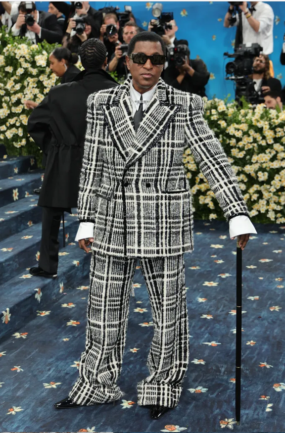 Idiotic men's suit.