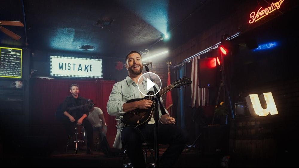 WATCH CHRIS LANES PERFORMANCE VIDEO FOR MISTAKE (ACOUSTIC)