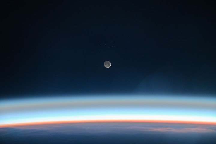 Earth's Reflections on the Moon