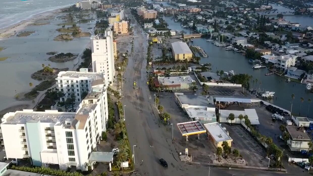 Imágenes aéreas de la destrucción que deja el huracán Helene en Treasure Island, Florida