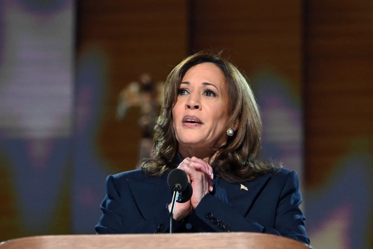 Kamala Harris Chicago 22 8