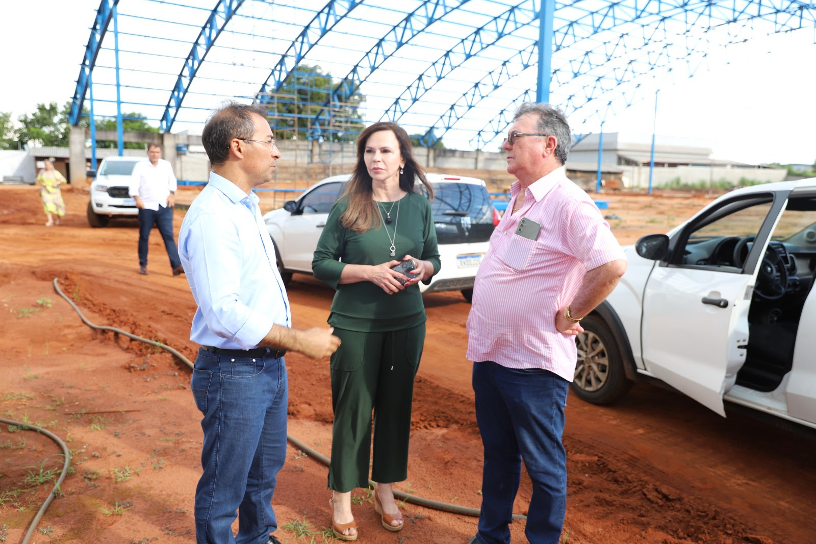 Com mais de 60% da estrutura concluída, a Escola de Tempo Integral da Vila Azul também foi uma das grandes obras da cidade visitada pela senadora Dorinha, que tem uma participação estratégica na articulação junto ao FNDE