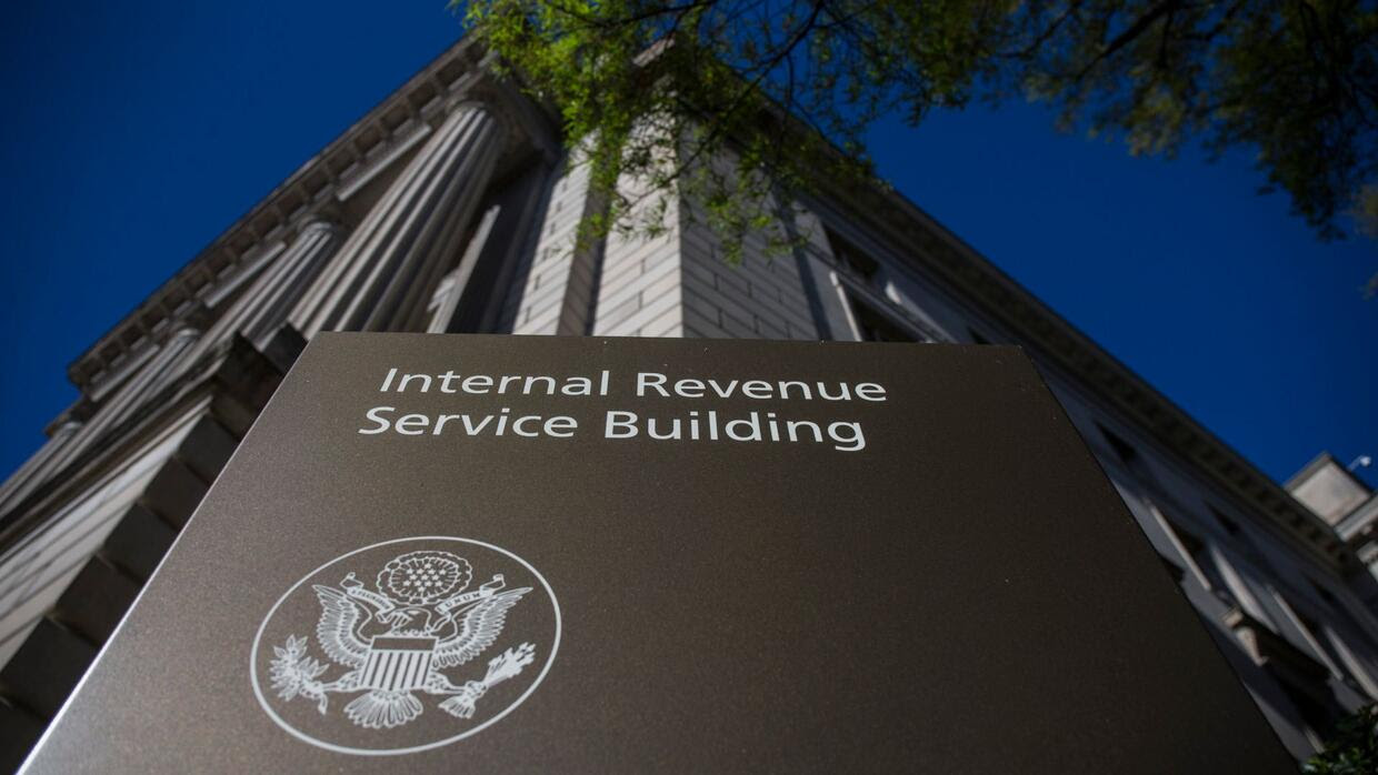 Te explicamos los cambios del IRS para los impuestos de 2025: deducciones estándar y crédito por trabajo