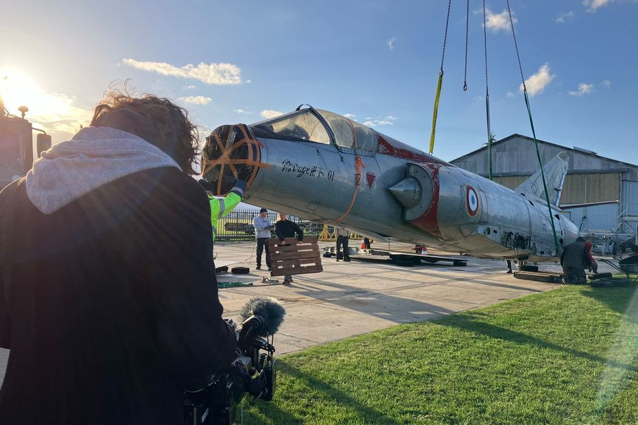 VIDÉO. Aviation. 'Une belle prise pour le musée !' Un avion de chasse unique débarque à Montélimar