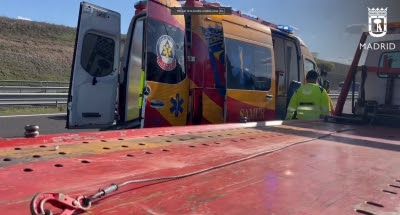 Herido grave el conductor de una grúa tras ser atropellado por un camión en la M-45