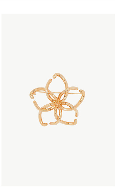 O Flower Brooch