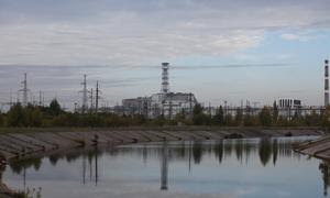 El reactor cuatro y el refugio dañados en Chernobyl, Ucrania.