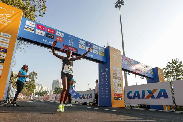 Viola Kosgei, favorita no pelotão feminino (Diogo Anhasco / Fotop)