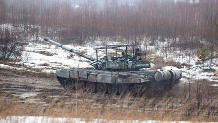 Guerre en Ukraine : après Moscou, l'armée biélorusse dit procéder à une vérification de ses lanceurs d'armes nucléaires tactiques