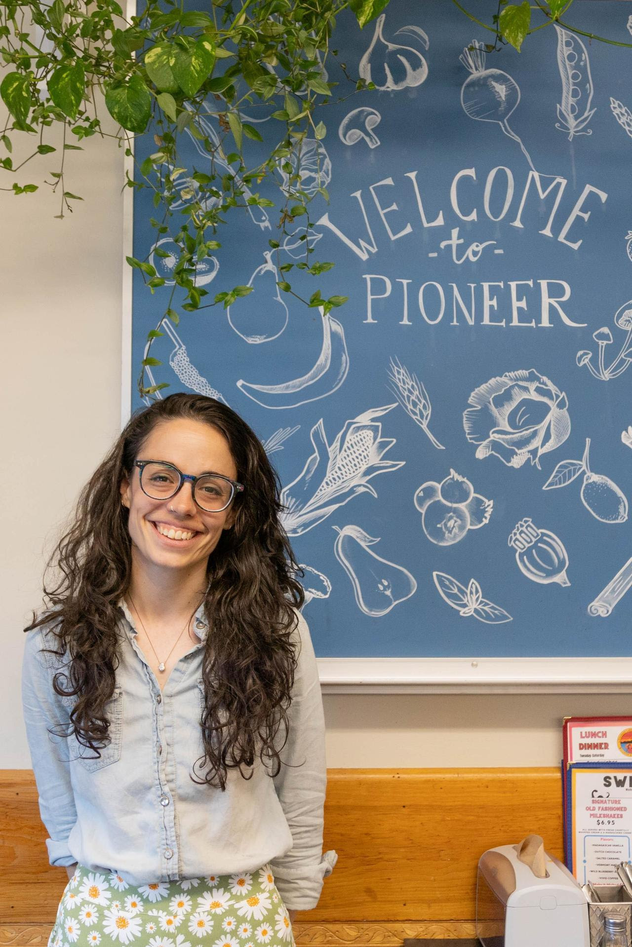 Lindsay Taylor Matecat ’14 at The Pioneer Cafe