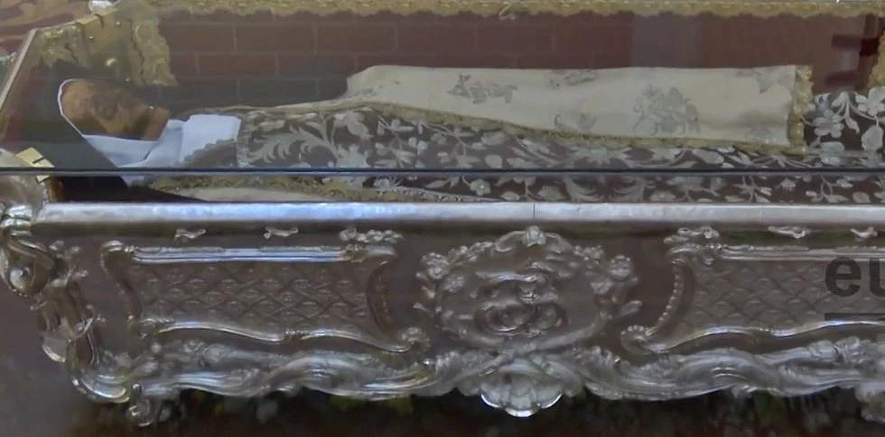Cuerpo de Santa Teresa de Jesús.