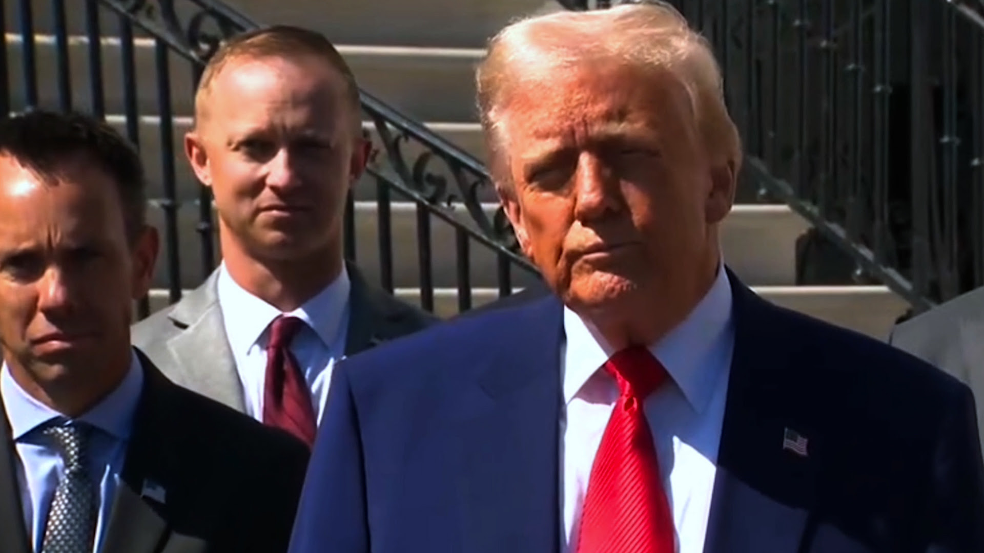 Volte-face de Trump sur les tarifs douaniers : les justifications hasardeuses de son administration