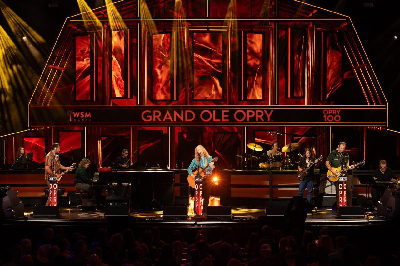 PHOTO CREDIT:  GRAND OLE OPRY, PHOTOS BY CHRIS HOLLO