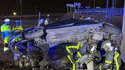 Sucesos.- Muere una joven de 15 años al salirse de la vía el coche en el que viajaba en la A2 en Alcalá de Henares
