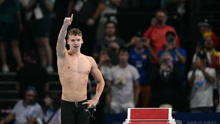 Natation aux JO de Paris 2024 : Léon Marchand, le pari réussi d'un doublé historique au terme d'une soirée 'indescriptible'