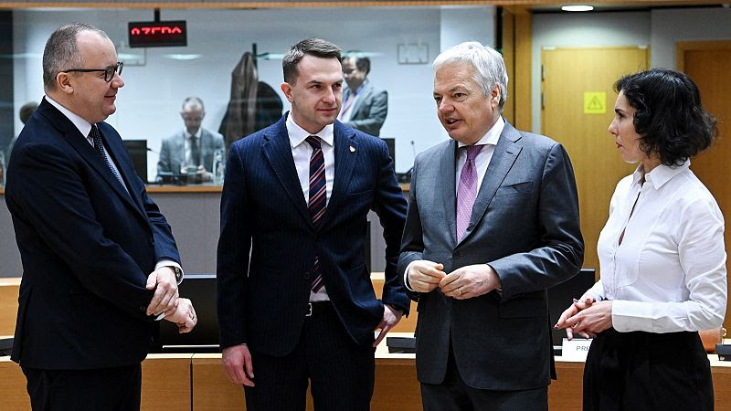 Poland pitches way out of Article 7 as Brussels hails 'positive dynamic' 800x450_cmsv2_fa754daf-a243-58bc-be80-51dcb88d2a6b-8253156