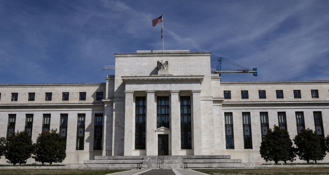 EUA: Ata do Fed mostra pequeno apoio a corte de juros neste mês EUA: Ata do Fed mostra pequeno apoio a corte de juros neste mês