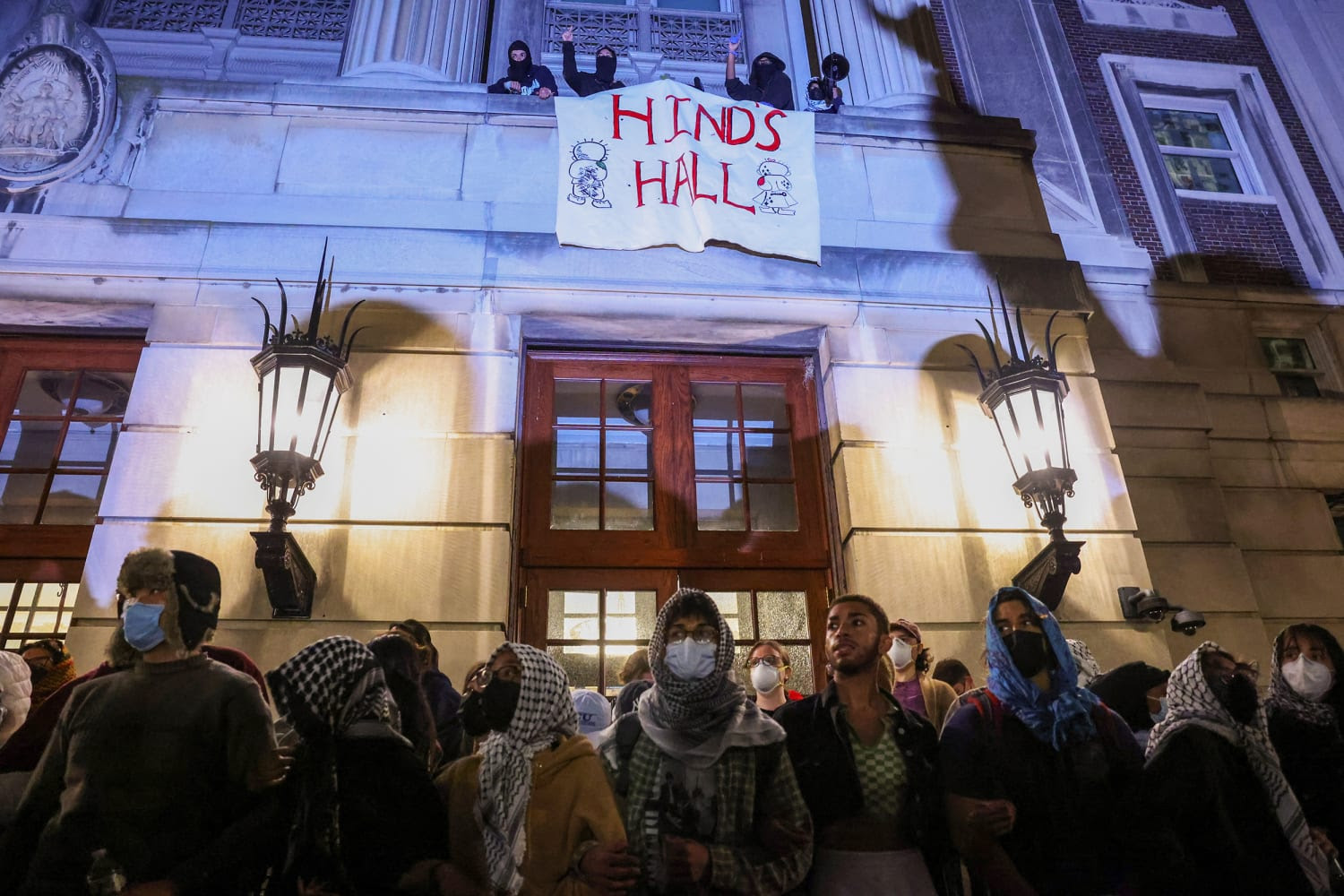 Dozens of protesters 240430-hamilton-hamm-columbia-mb-0834-5ee483