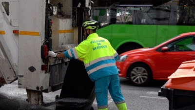 El Ayuntamiento de Madrid fija unos servicios mínimos del 50% ante la huelga de recogida de basuras