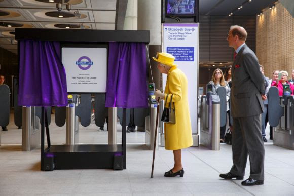 Queen Elizabeth II, Prince Edward Earl of Wessex, at unveiling of commemorative plaque